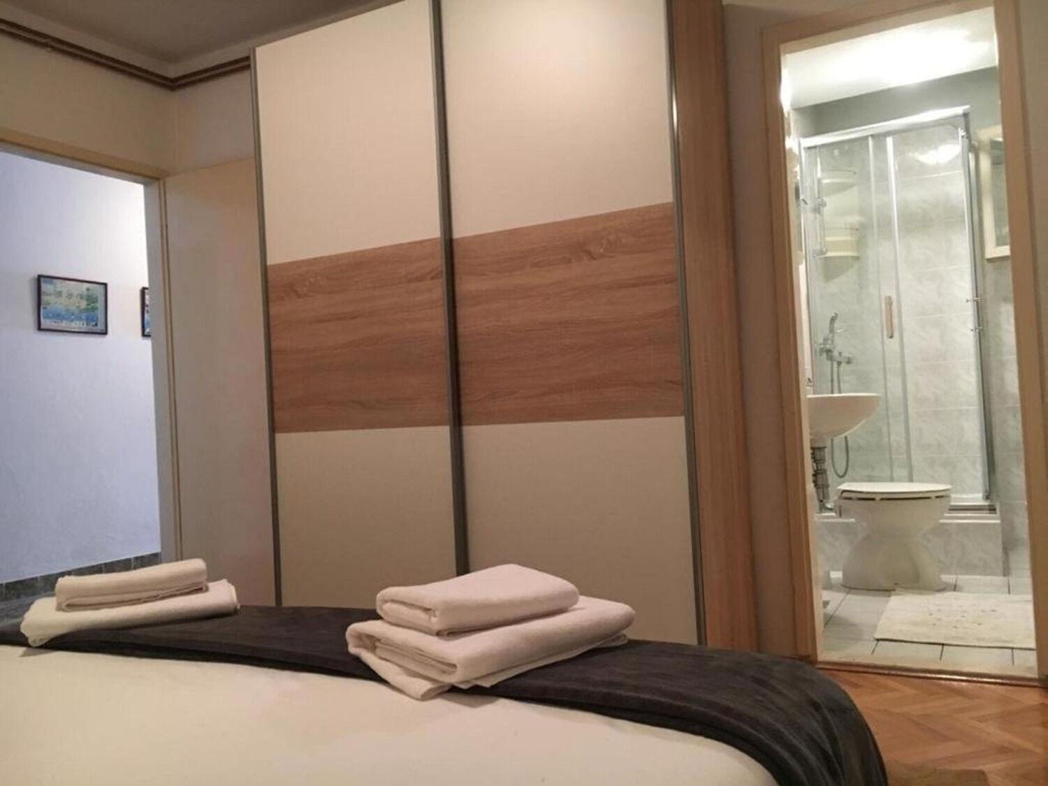 Apartment Zeljko Макарска Екстериор снимка