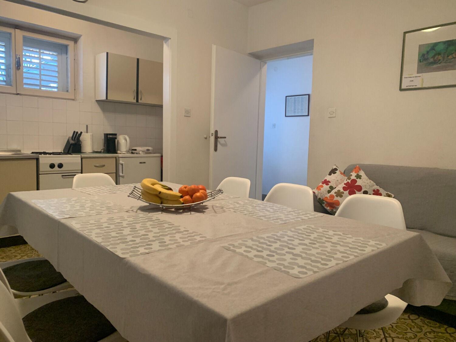Apartment Zeljko Макарска Екстериор снимка