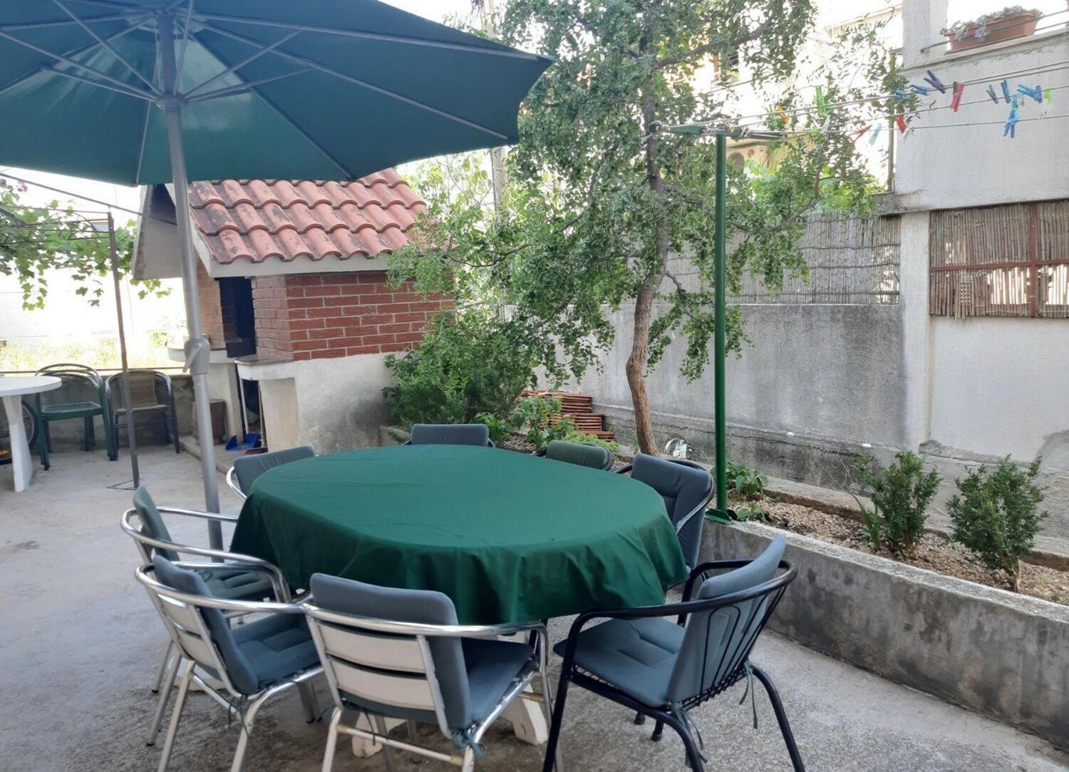 Apartment Zeljko Макарска Екстериор снимка